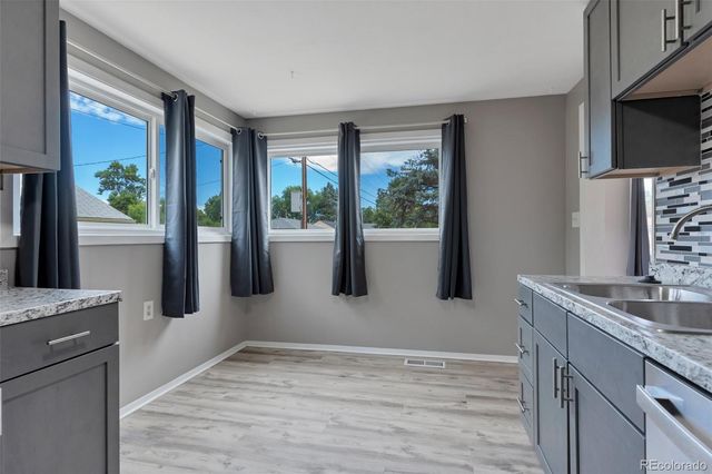 11612 Del Mar Parkway, Aurora, CO 80010