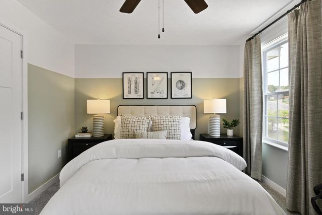 109 HILLSDALE DR, Fredericksburg, VA 22405