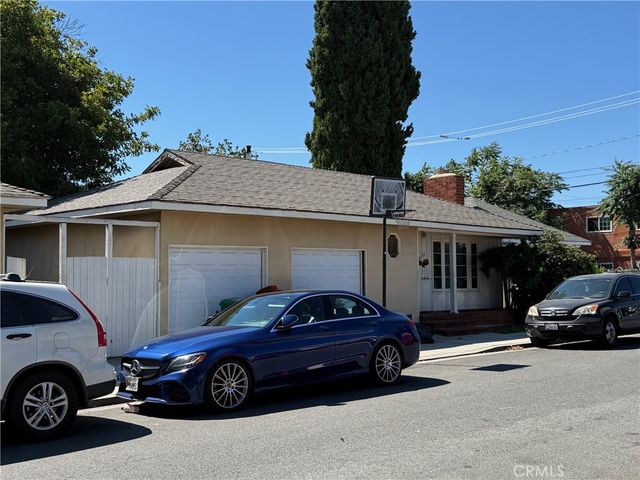 5355 Pine Avenue, Long Beach, CA 90805