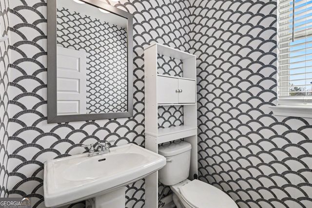 100 McGinnis Circle, Calhoun, GA 30701