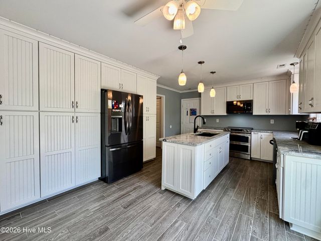 2007 Melodie Lane, Morehead City, NC 28557