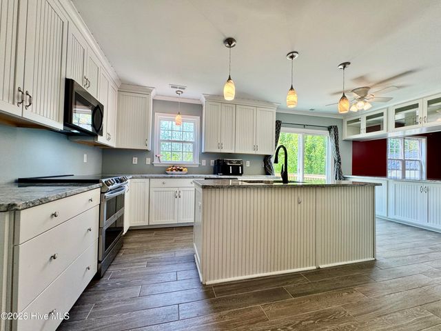 2007 Melodie Lane, Morehead City, NC 28557