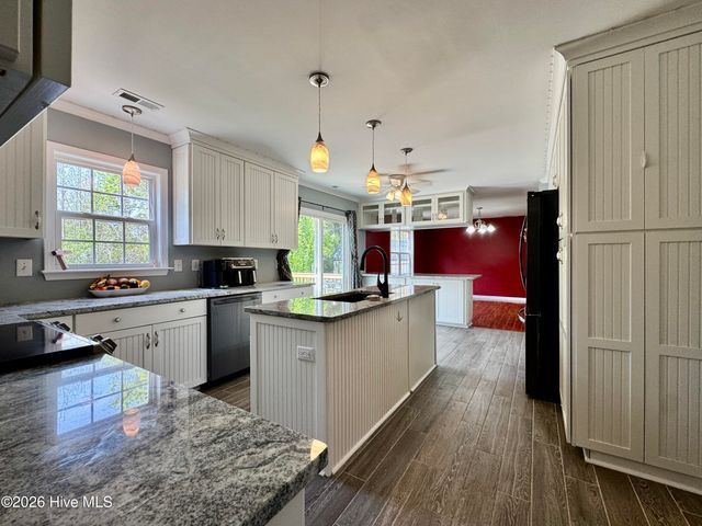 2007 Melodie Lane, Morehead City, NC 28557