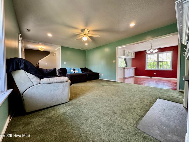 2007 Melodie Lane, Morehead City, NC 28557