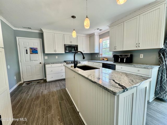 2007 Melodie Lane, Morehead City, NC 28557