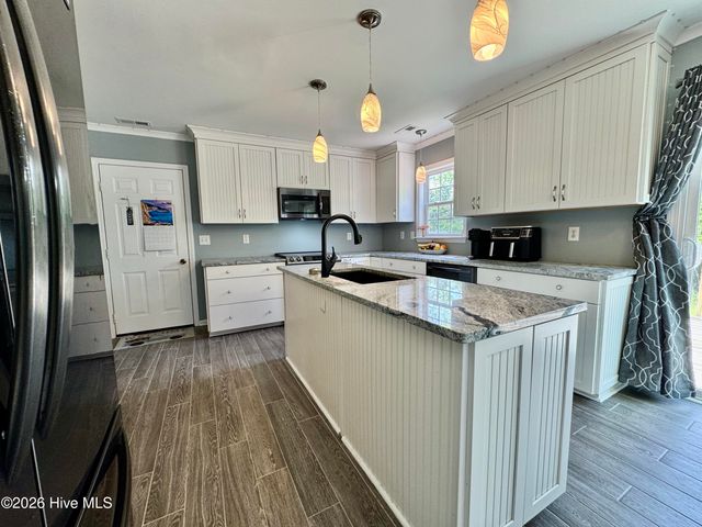 2007 Melodie Lane, Morehead City, NC 28557