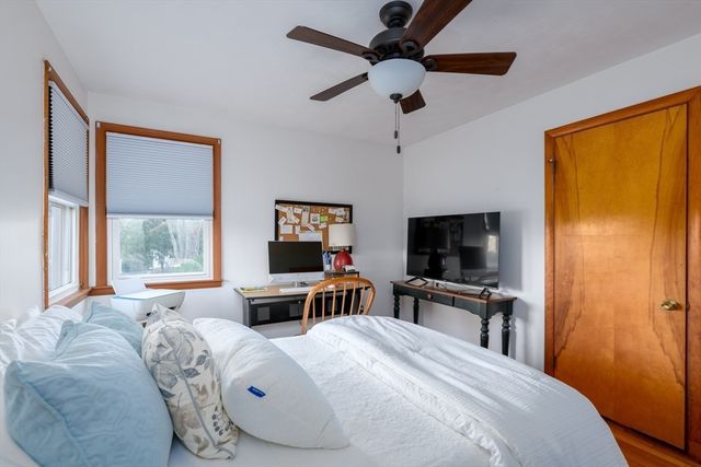 95 Saint Nicholas Avenue, Worcester, MA 01606