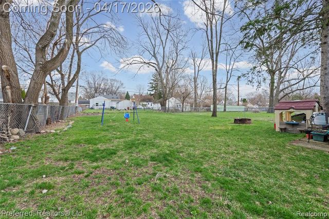 15026 Sunbury Street, Livonia, MI 48154