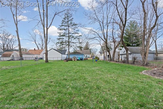 15026 Sunbury Street, Livonia, MI 48154