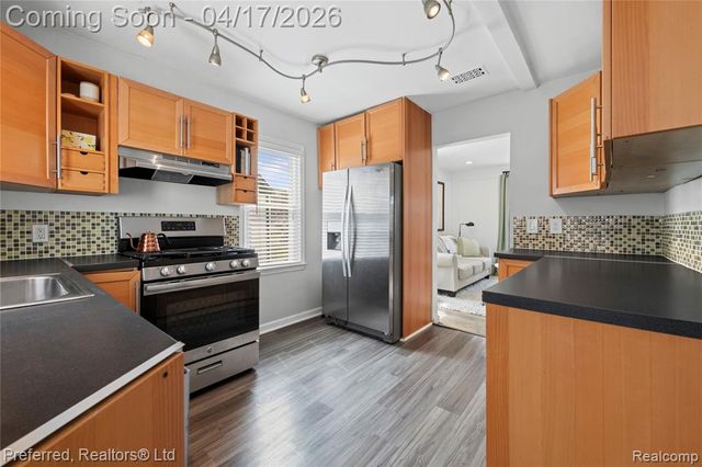 15026 Sunbury Street, Livonia, MI 48154