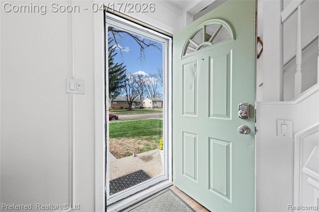 15026 Sunbury Street, Livonia, MI 48154