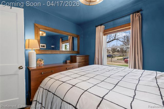 15026 Sunbury Street, Livonia, MI 48154