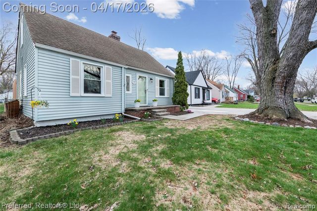 15026 Sunbury Street, Livonia, MI 48154