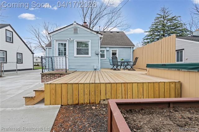 15026 Sunbury Street, Livonia, MI 48154