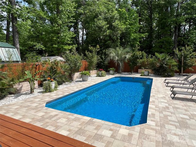 8104 Stem Court, Charlotte, NC 28227