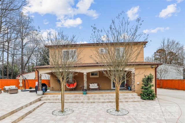 8104 Stem Court, Charlotte, NC 28227