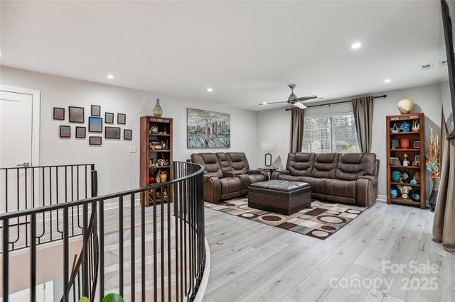 8104 Stem Court, Charlotte, NC 28227