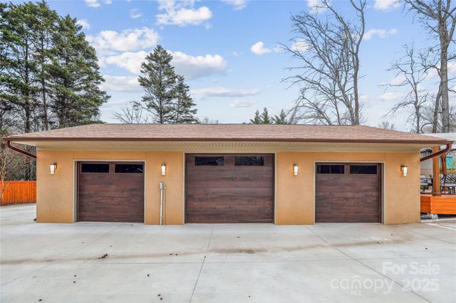 8104 Stem Court, Charlotte, NC 28227