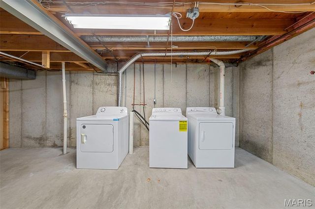 13176 Royal Pines Drive, Maryland Heights, MO 63146