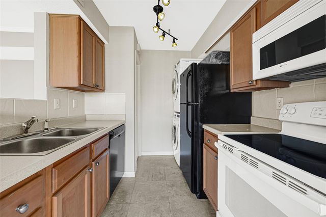 4011 Nasa Rd 1 406, El Lago, TX 77586