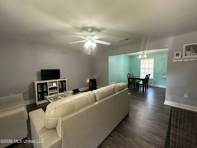 758 Clearmont Drive, Pearl, MS 39208