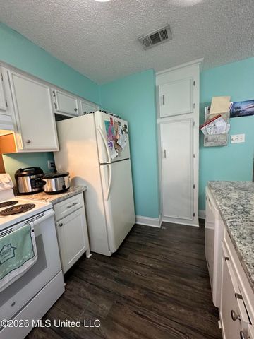 758 Clearmont Drive, Pearl, MS 39208