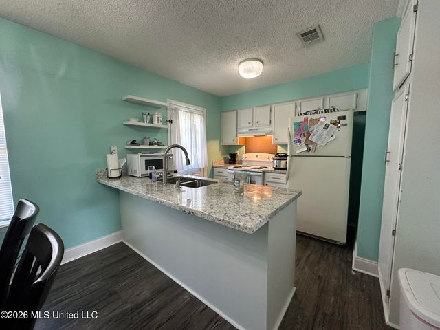 758 Clearmont Drive, Pearl, MS 39208