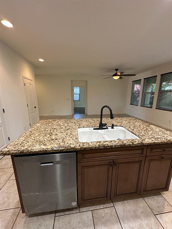 Image 13 of property listing at 3521 Buckingham Avenue, Clovis, CA 93619