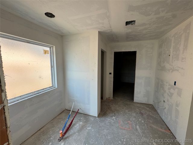 5914 E 128th Street S, Bixby, OK 74008