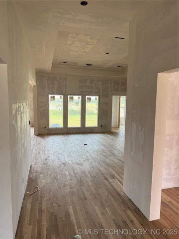 5914 E 128th Street S, Bixby, OK 74008