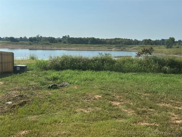 5914 E 128th Street S, Bixby, OK 74008