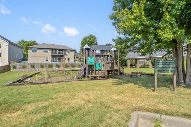 822 S Eastridge, Nixa, MO 65714