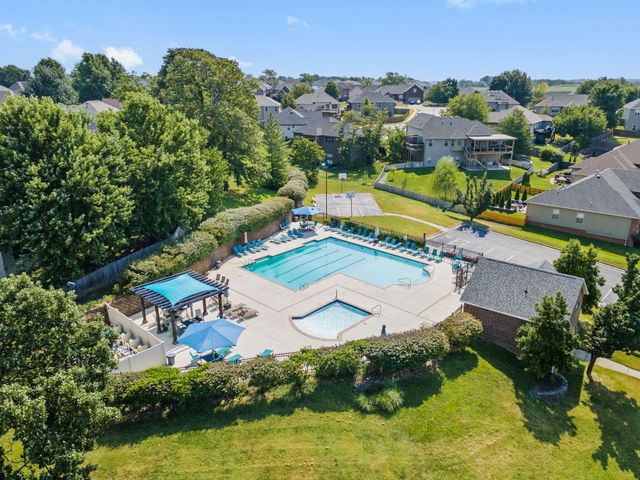 822 S Eastridge, Nixa, MO 65714