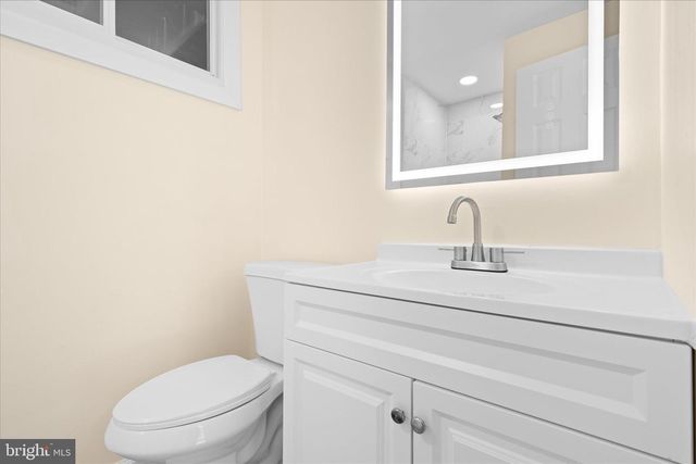 14220 FALLBROOK LN, Woodbridge, VA 22193