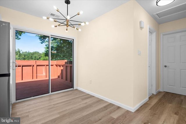 14220 FALLBROOK LN, Woodbridge, VA 22193