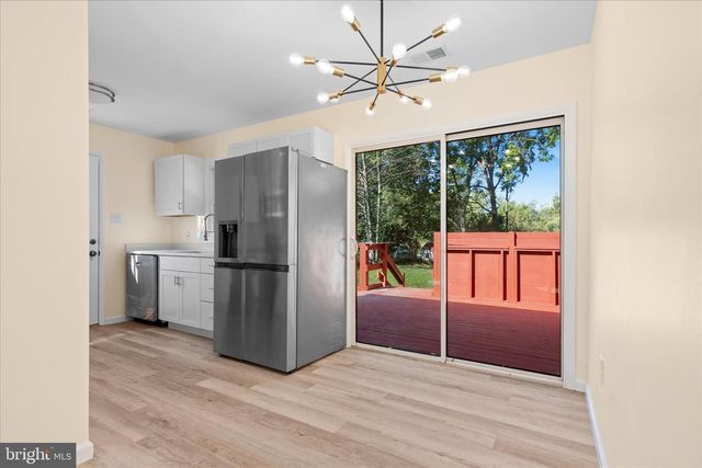 14220 FALLBROOK LN, Woodbridge, VA 22193