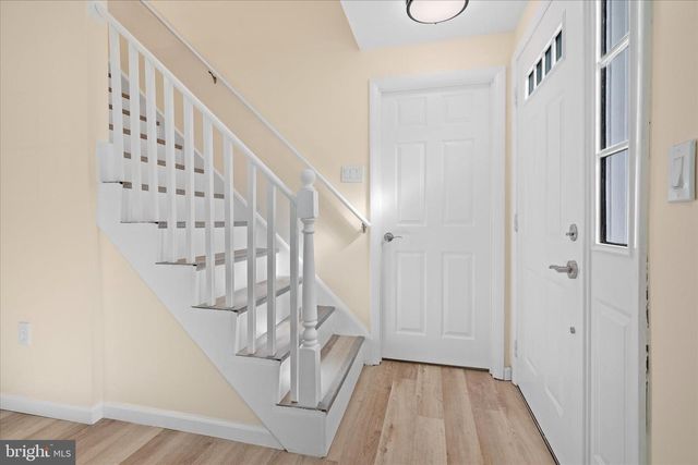 14220 FALLBROOK LN, Woodbridge, VA 22193