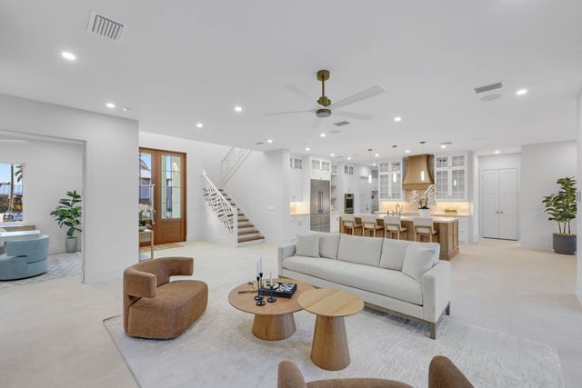 1041 Bimini Lane, West Palm Beach, FL 33404