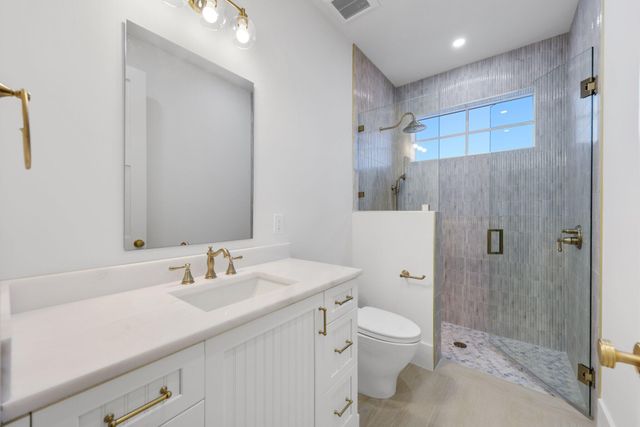 1041 Bimini Lane, West Palm Beach, FL 33404