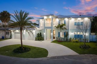 1041 Bimini Lane, West Palm Beach, FL 33404