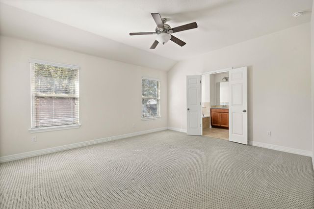 340 Beretta CIR, Georgetown, TX 78628