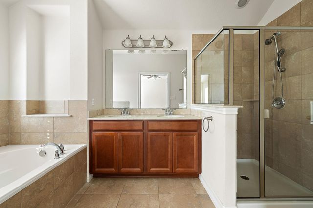 340 Beretta CIR, Georgetown, TX 78628