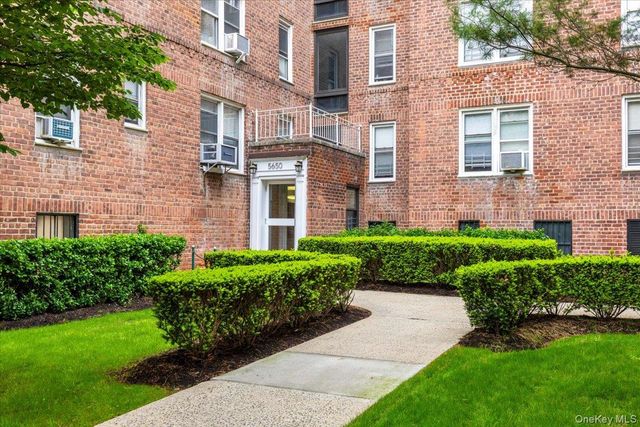 5650 Netherland Avenue 2E, Bronx, NY 10471