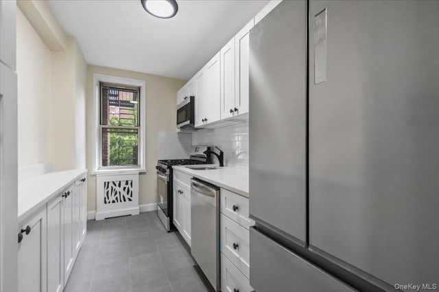 5650 Netherland Avenue 2E, Bronx, NY 10471