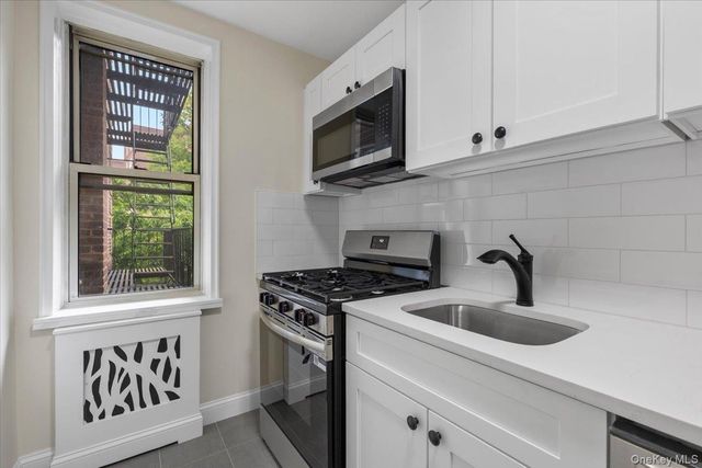 5650 Netherland Avenue 2E, Bronx, NY 10471