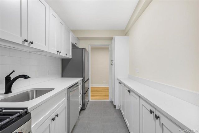 5650 Netherland Avenue 2E, Bronx, NY 10471