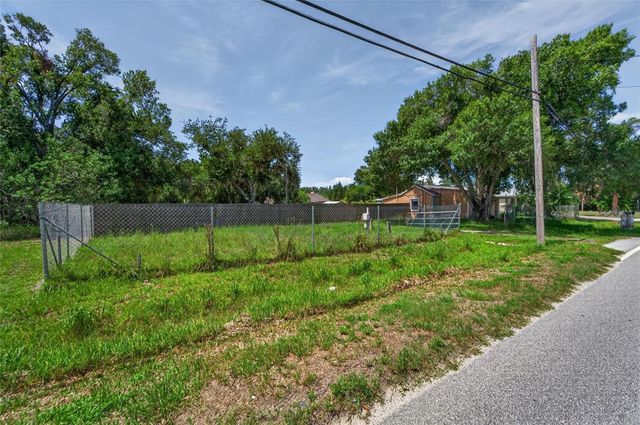 805 E SHELL POINT ROAD, Ruskin, FL 33570