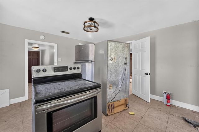 805 E SHELL POINT ROAD, Ruskin, FL 33570