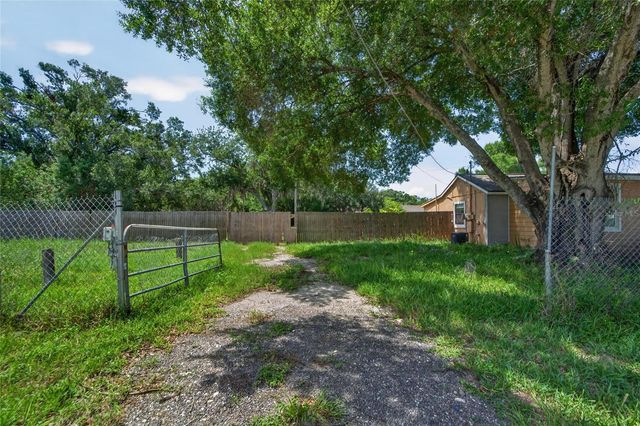 805 E SHELL POINT ROAD, Ruskin, FL 33570