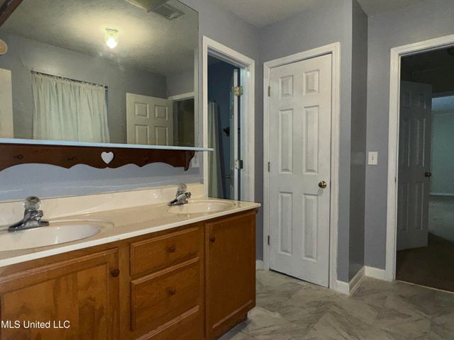 1312 Mannsdale Rd # C Road, Madison, MS 39110